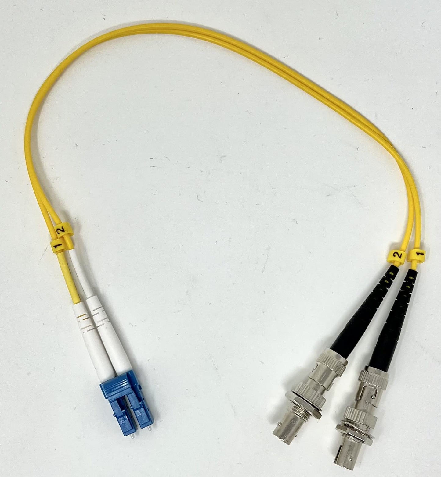 1 ft fiberoptisk adapterkabel LC (hane) till ST (kvinna) singelläge 9/125 duplex